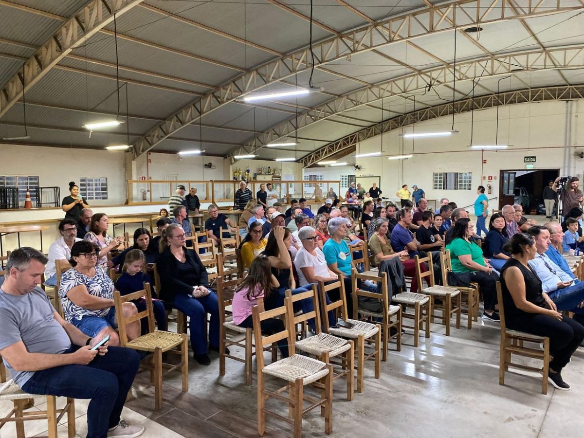 Reunião do projeto Vereadores nos Bairros reúne comunidade do bairro Conventos e Bom Pastor