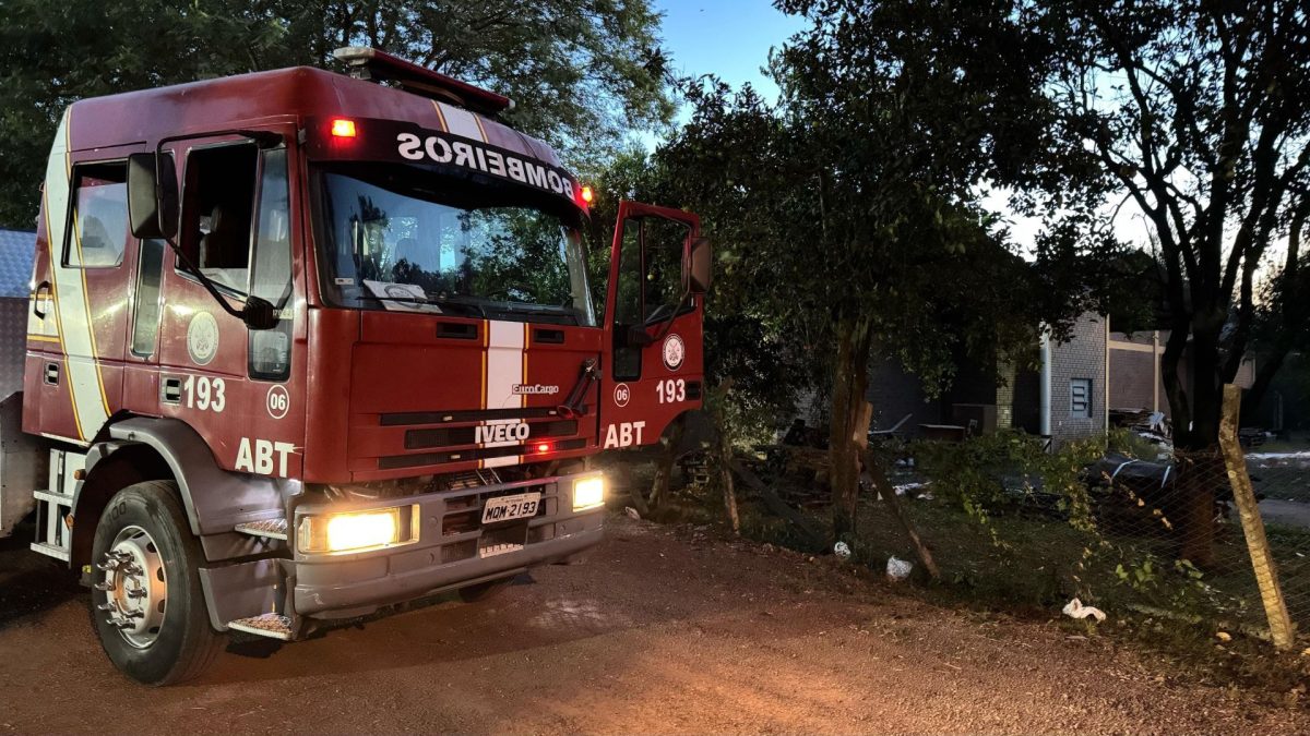 Incêndio consome antigo incubatório em Teutônia