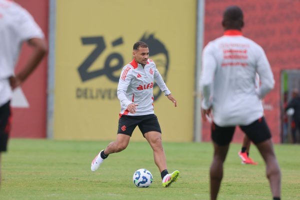 Inter inicia longa jornada fora de casa