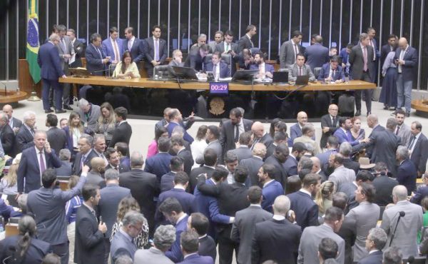 O custo de mais 18 deputados