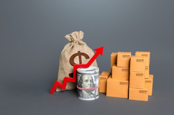 Inflação oficial sobe 0,43% em abril, puxada por alimentos e remédios