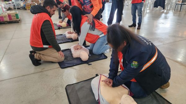 Grupo promove treinamentos para comunidade atuar em desastres