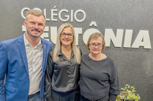 Mantenedora do Colégio Teutônia empossa diretoria