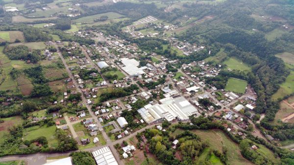 Resiliência marca celebração de 37 anos