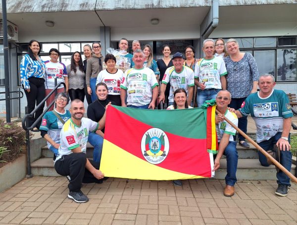 Ação conjunta revitaliza áreas da comunidade Linha Brasil