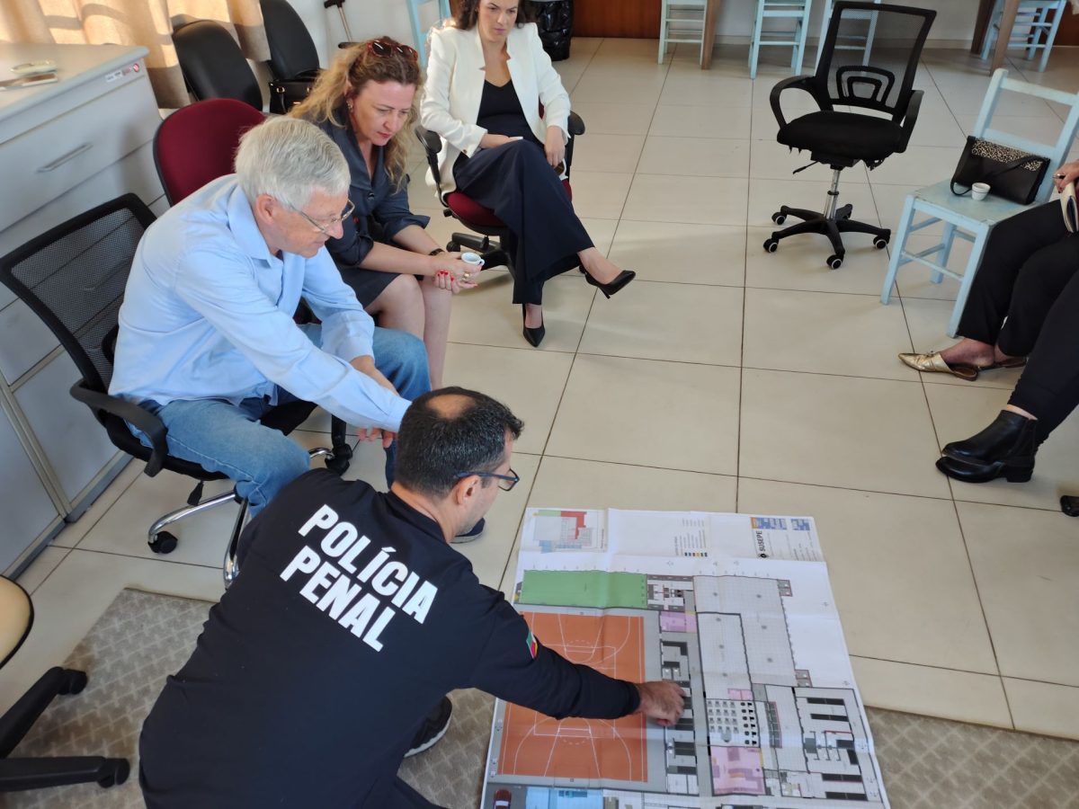 Presídio de Arroio do Meio busca ampliar sala de trabalho para detentos
