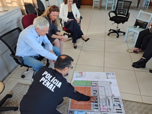 Presídio de Arroio do Meio busca ampliar sala de trabalho para detentos