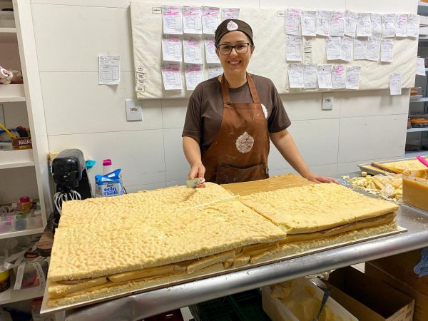Venâncio Aires celebra aniversário com bolo gigante à comunidade