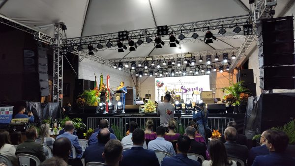 ExpoSanta celebra a reconstrução em Santa Tereza