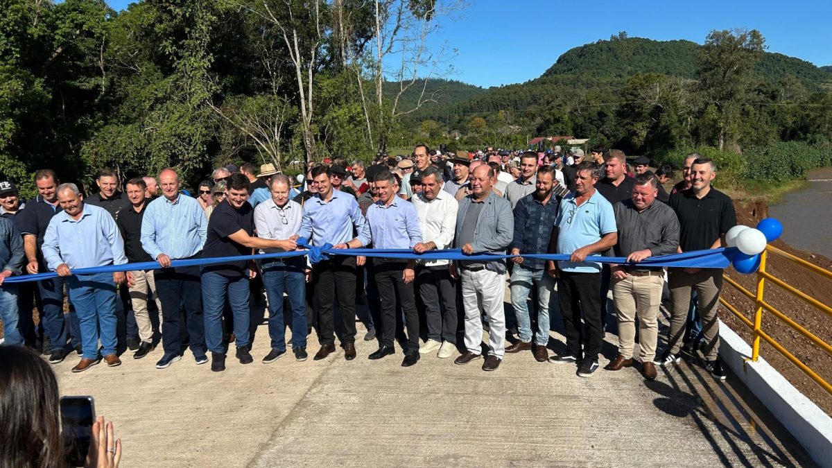 Um ano depois, Forquetinha inaugura Ponte do Bauereck