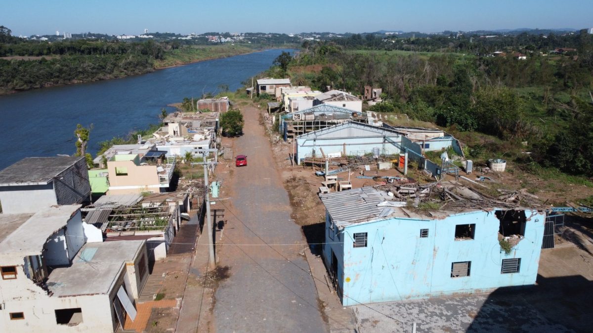 Empresa afetada por três enchentes recomeça em novo local