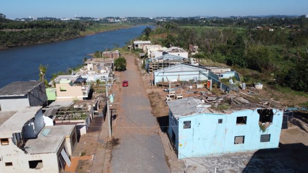 Empresa afetada por três enchentes recomeça em novo local