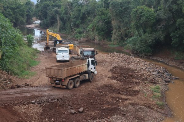 Arroio Sampaio teve mais de 5 mil metros cúbicos de cascalho retirados