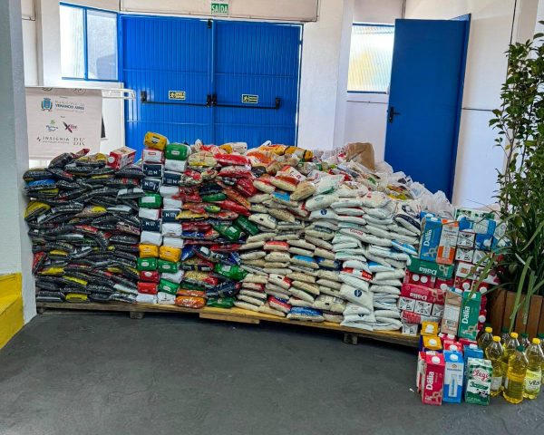 Primeiros shows nacionais da Fenachim arrecadam 1,5 mil quilos de alimentos