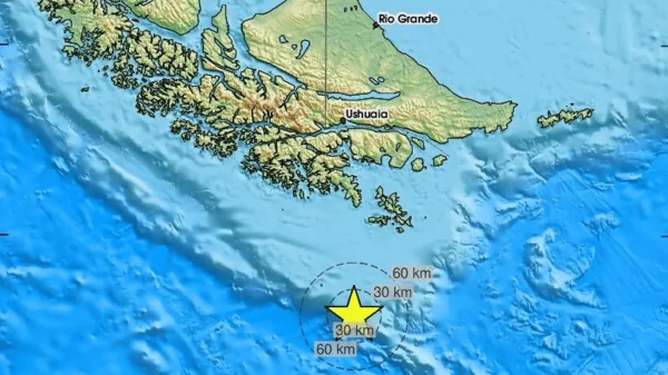Terremoto de magnitude 7,4 gera alerta de tsunami